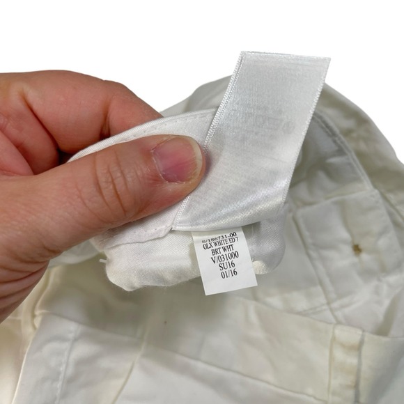 NEW Old Navy Womens 4 White Bermuda Shorts 32x7 Dirty 9" Inseam Business Casual - Picture 7 of 7